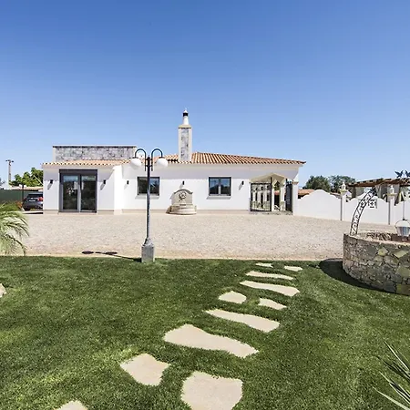 Villa Flor De Lis By Interhome