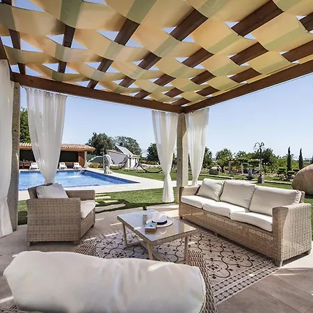 Flor De Lis By Interhome Paderne (Faro)