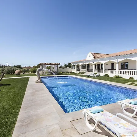Villa Flor De Lis By Interhome