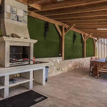 Villa Flor De Lis - Vip Properties By Interhome *